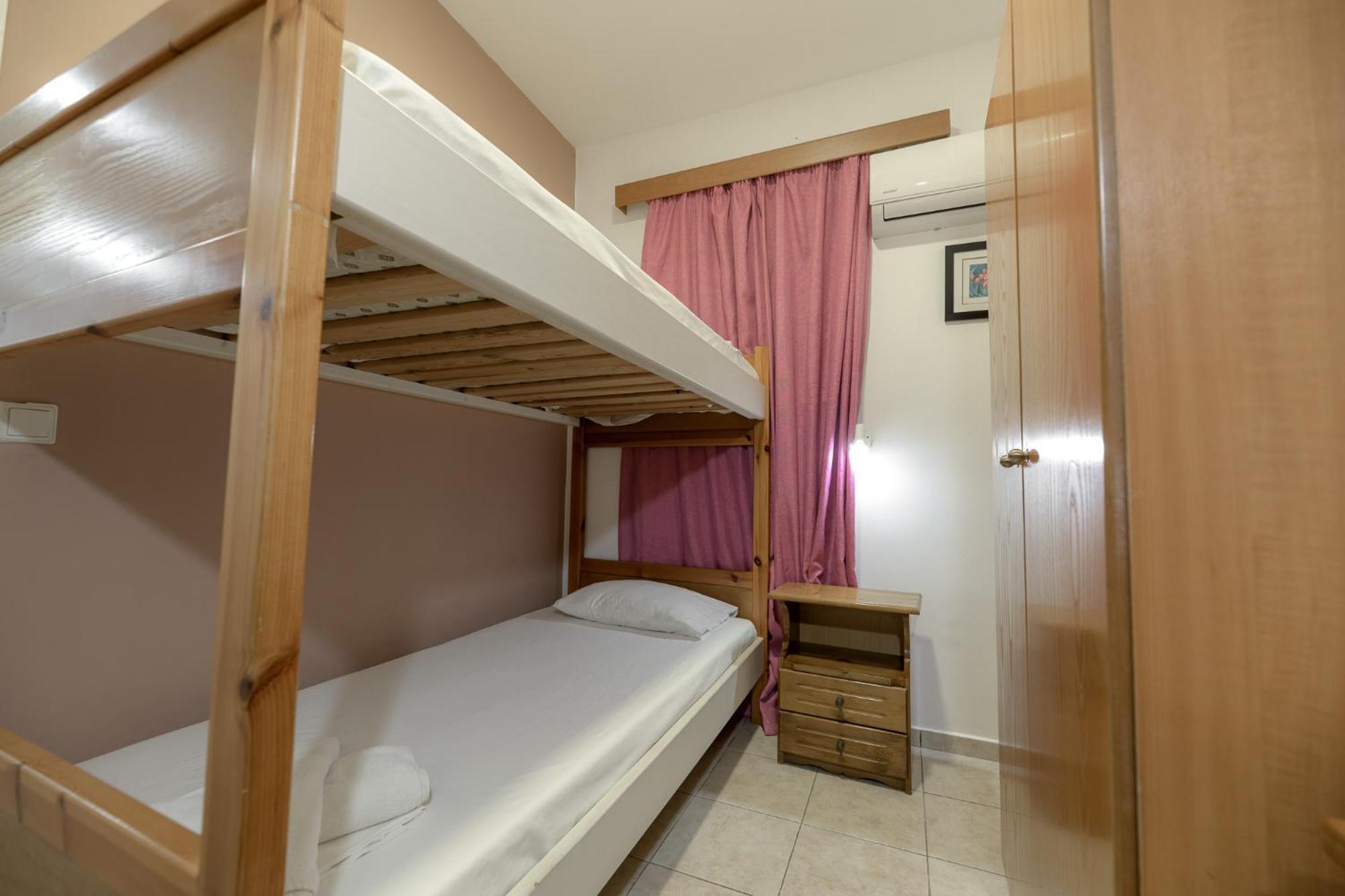 Anthi & Apartament